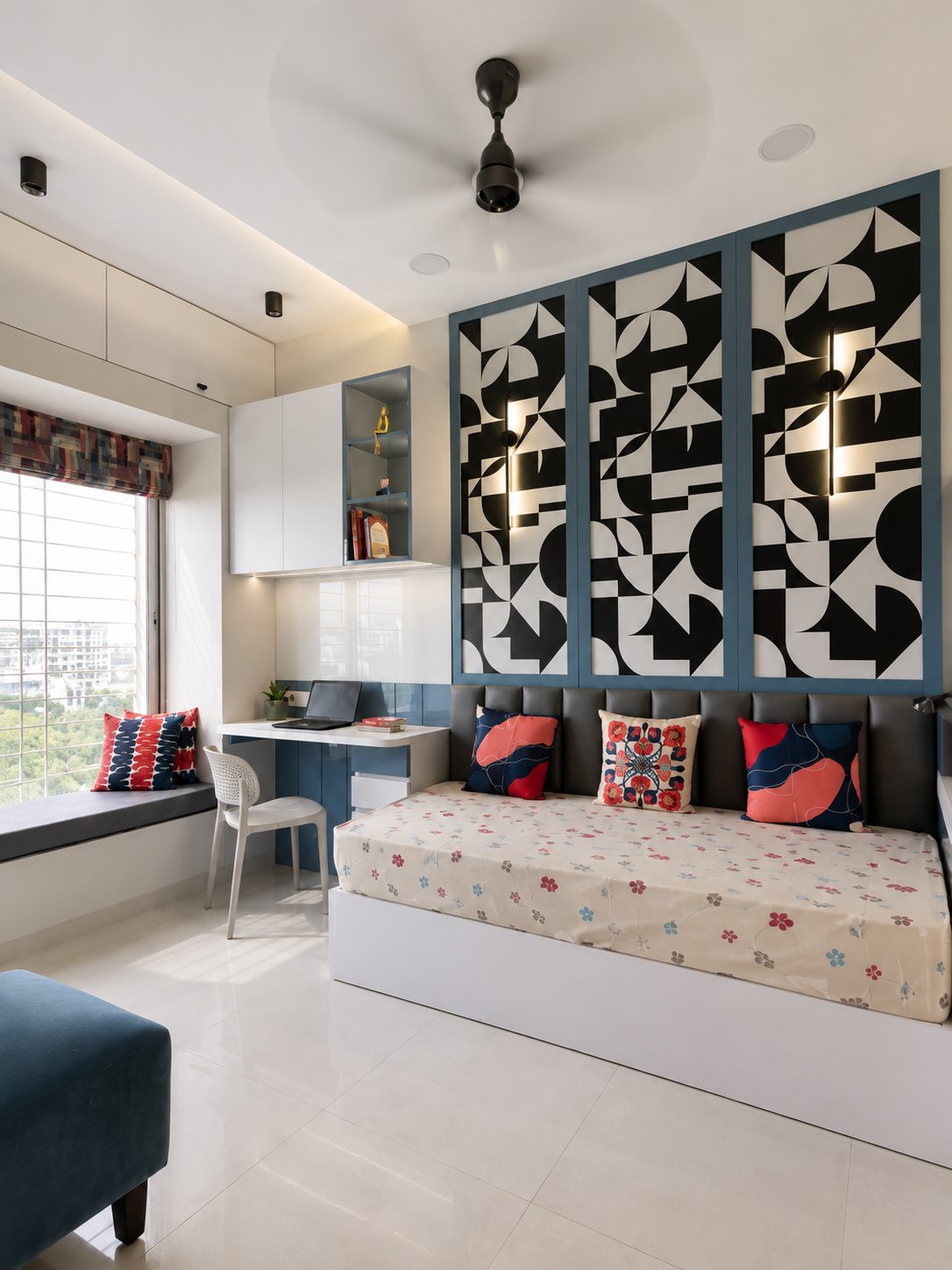 Children’s room, daybed wall