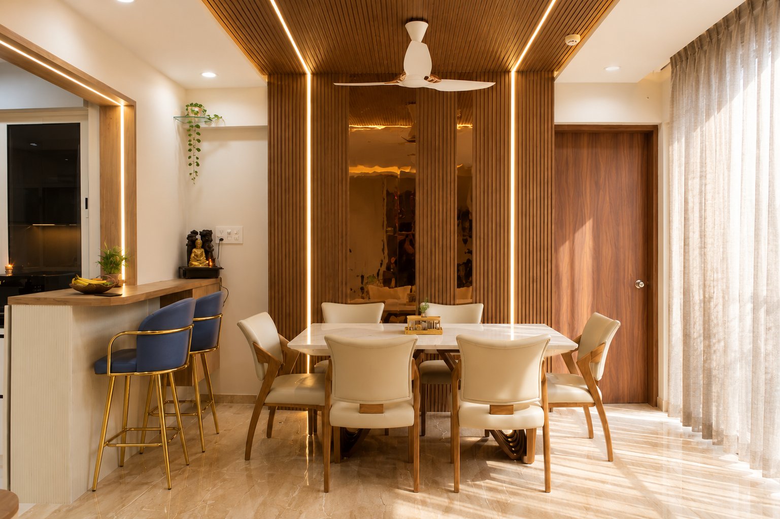 Dining under the slatted ceiling